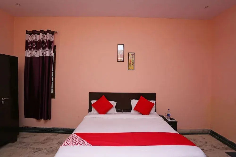 Oyo 27969 Radiant Casa