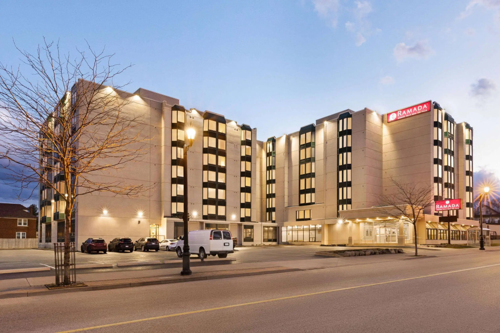 Ramada By Wyndham Niagara Falls near the Falls