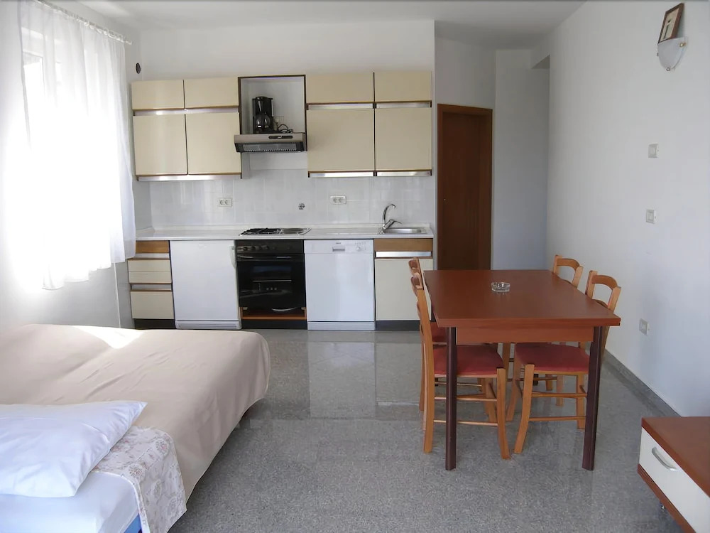 Apartments by the sea Medveja, Opatija - 7719