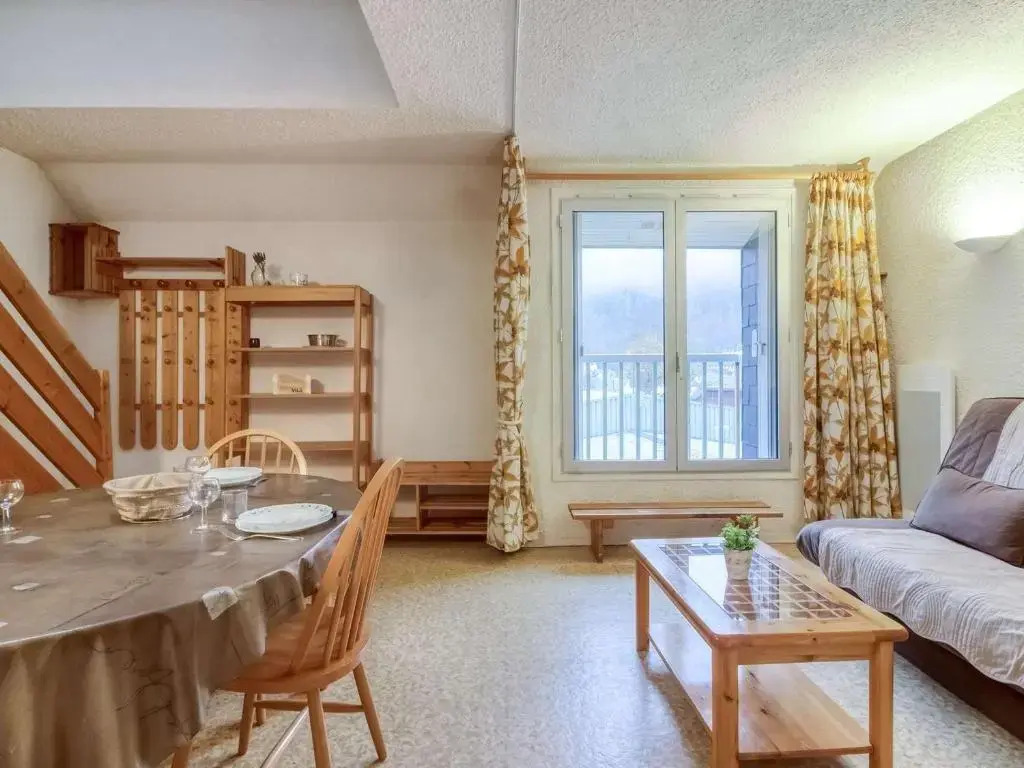 Appartement Cauterets, 3 pièces, 6 personnes - FR-1-401-200