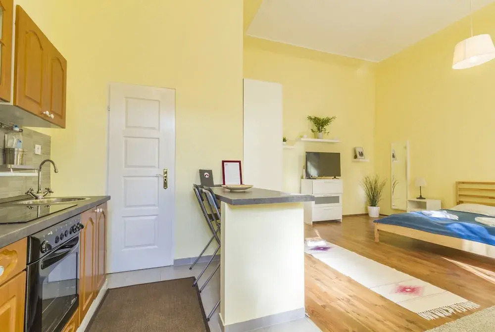 Curry Apartments
