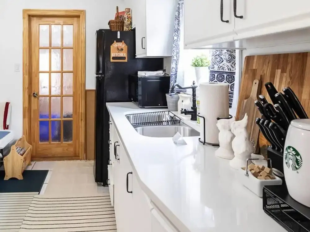 Cosy 2 Bedroom House With Backyard Garden