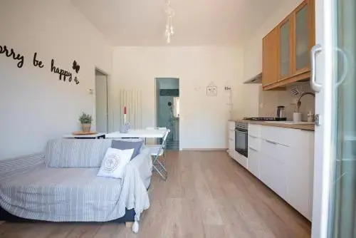Bright Perugia Apartment