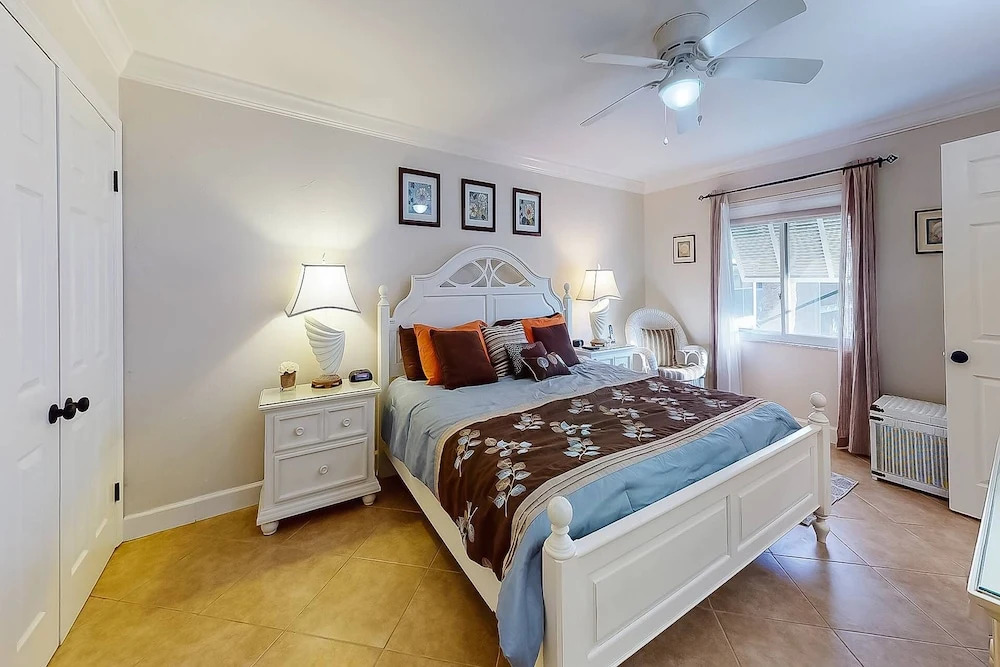 White Sands & Seashells, 1 BR 2nd Fl
