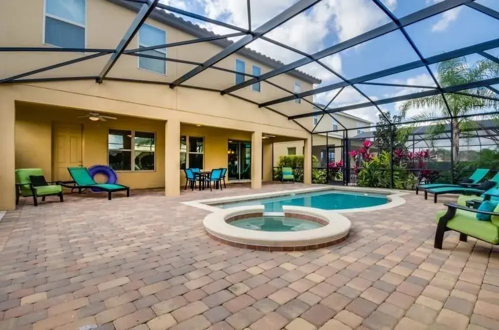Fantastic 7 Bed 6 Bath Spa Pool Highend