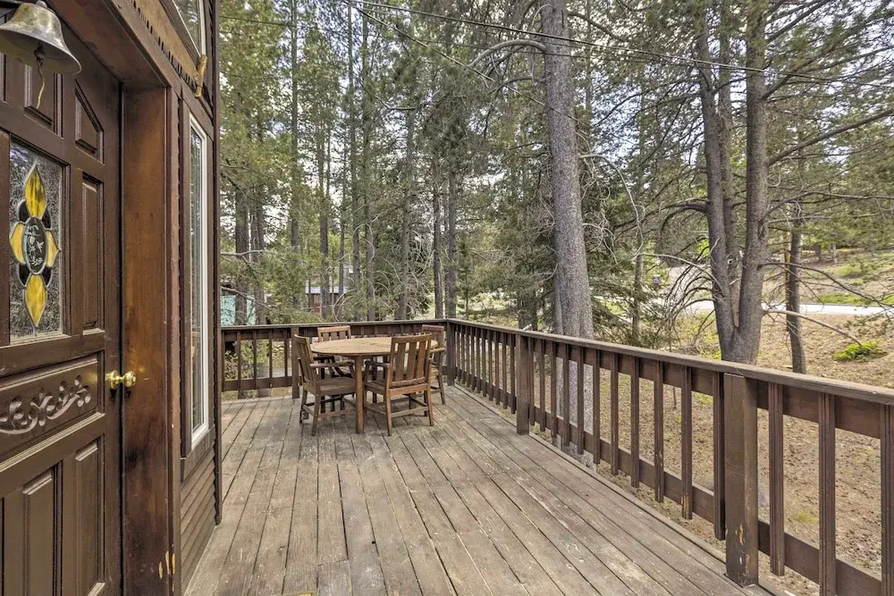 Game Room: Mountain Chalet 5 Mi to Donner Lake