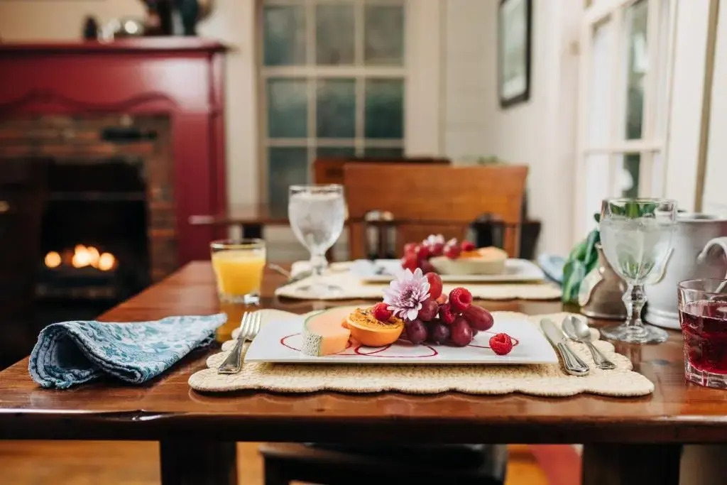 The Mast Farm Inn