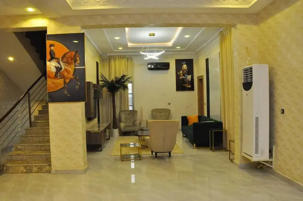 Brighams Suites