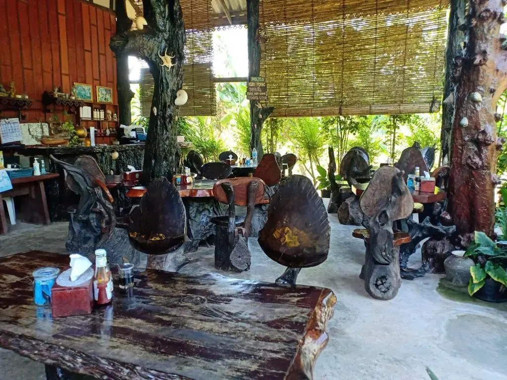 Friendly Koh Jum