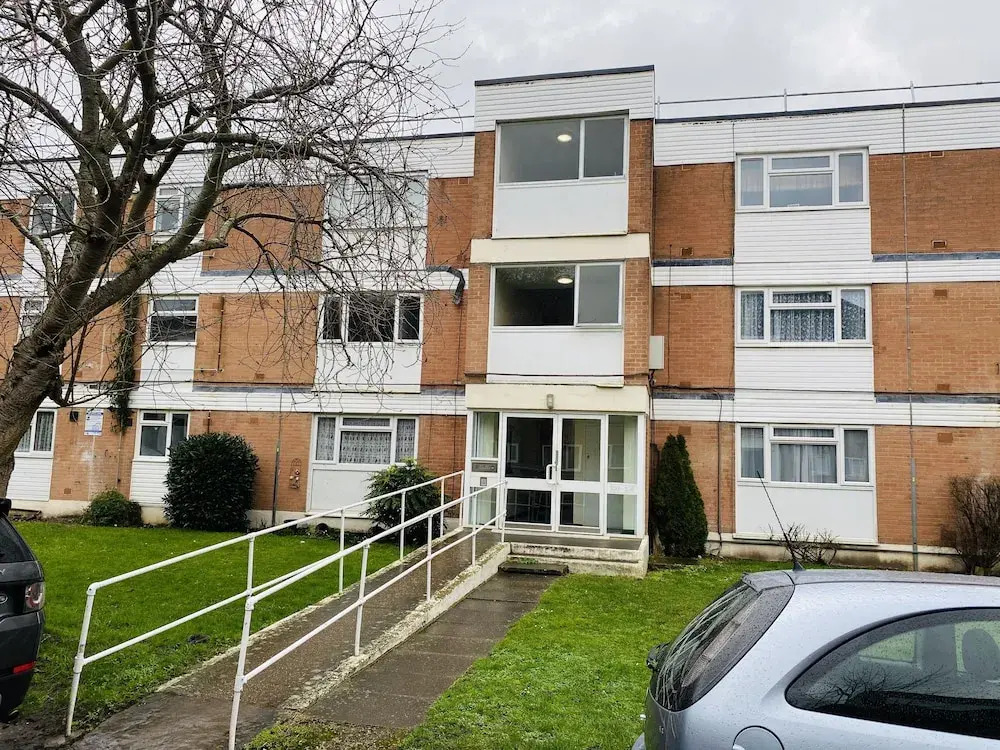 Nice 3-Bed Apartment Close to Heathrow