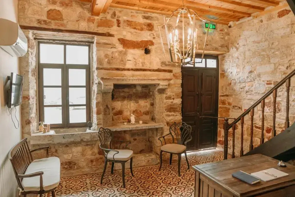 Nills Stone House otel