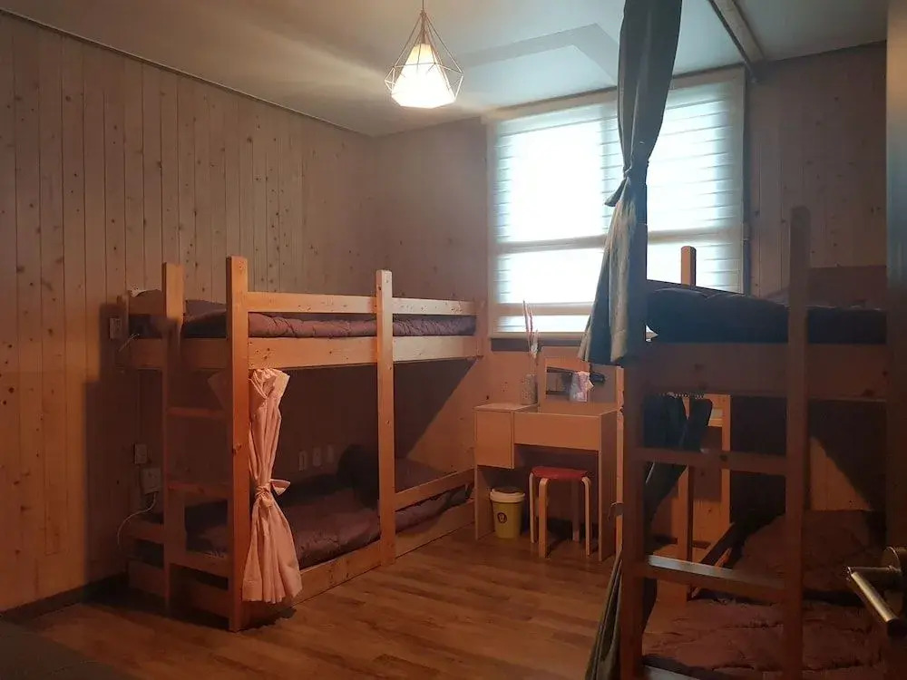 Woljeong view Guesthouse - Hostel