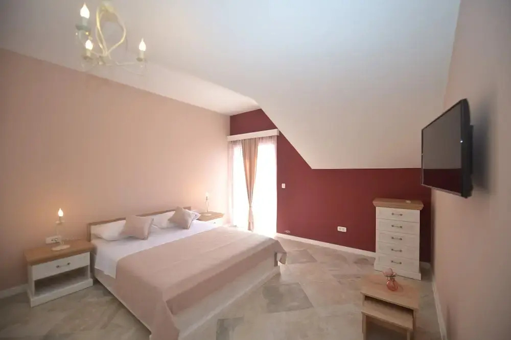 Pontus Luxury Apartments