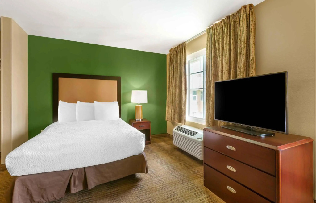 Extended Stay America Select Suites - Phoenix - Airport - E Oak St