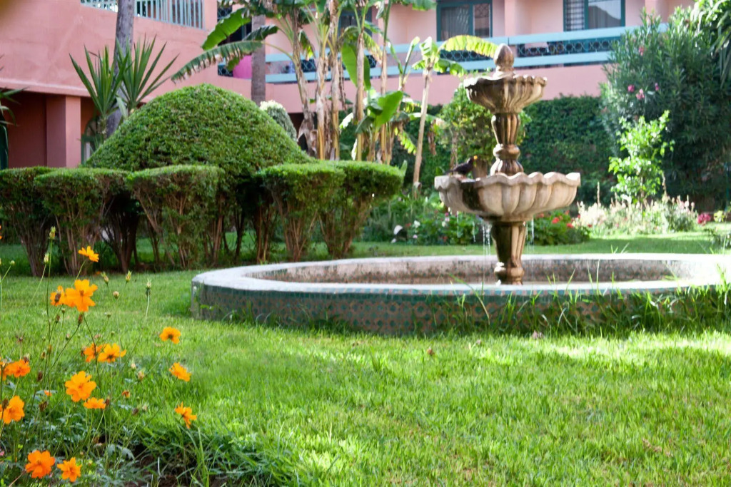 Chems Hotel