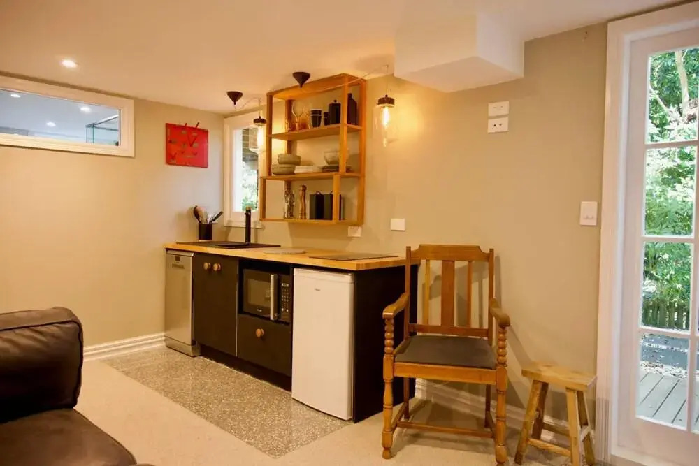 Stylish Brand New Studio Close to Ponsonby