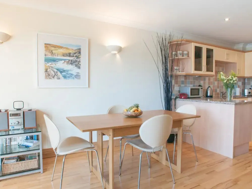 1 Crabshell Quay