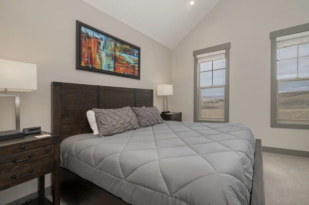 Eagle Ridge 3 Bedroom Townhouse By Redawning