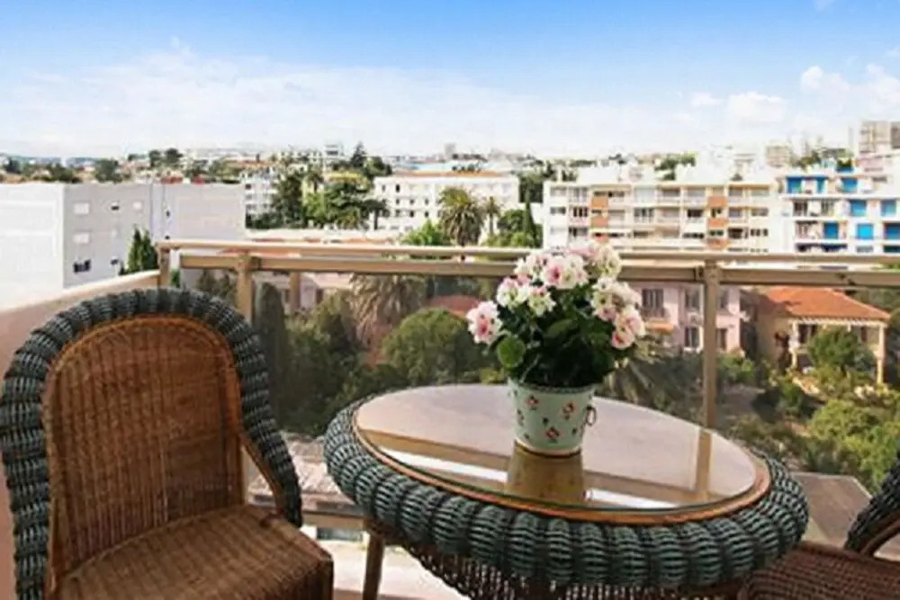 Apartment With 2 Bedrooms in Juan les Pins, With Wonderful City View,