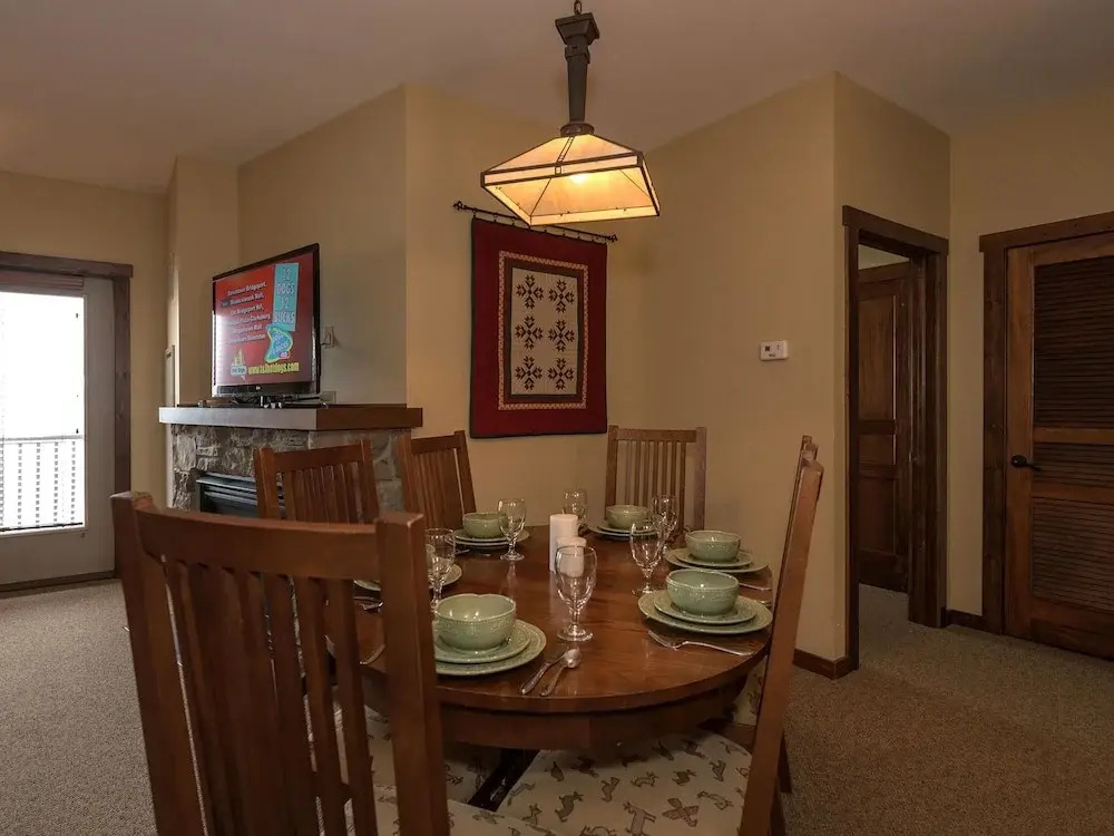 2 Br: Soaring Eagle 211