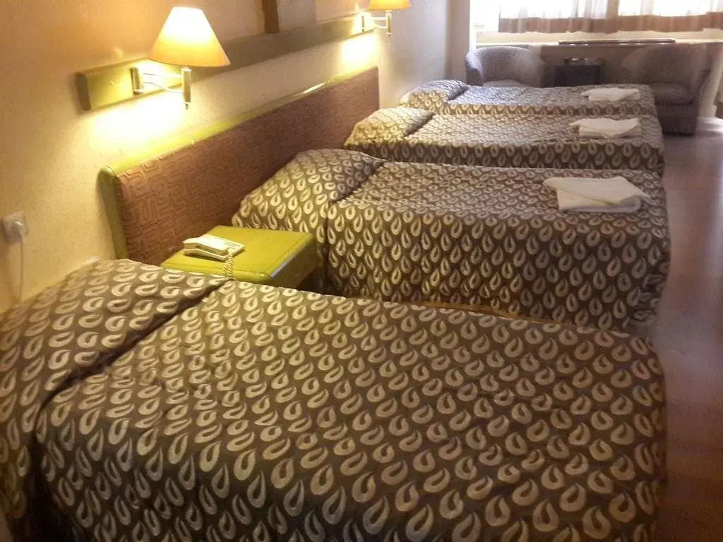 Akya Hotel