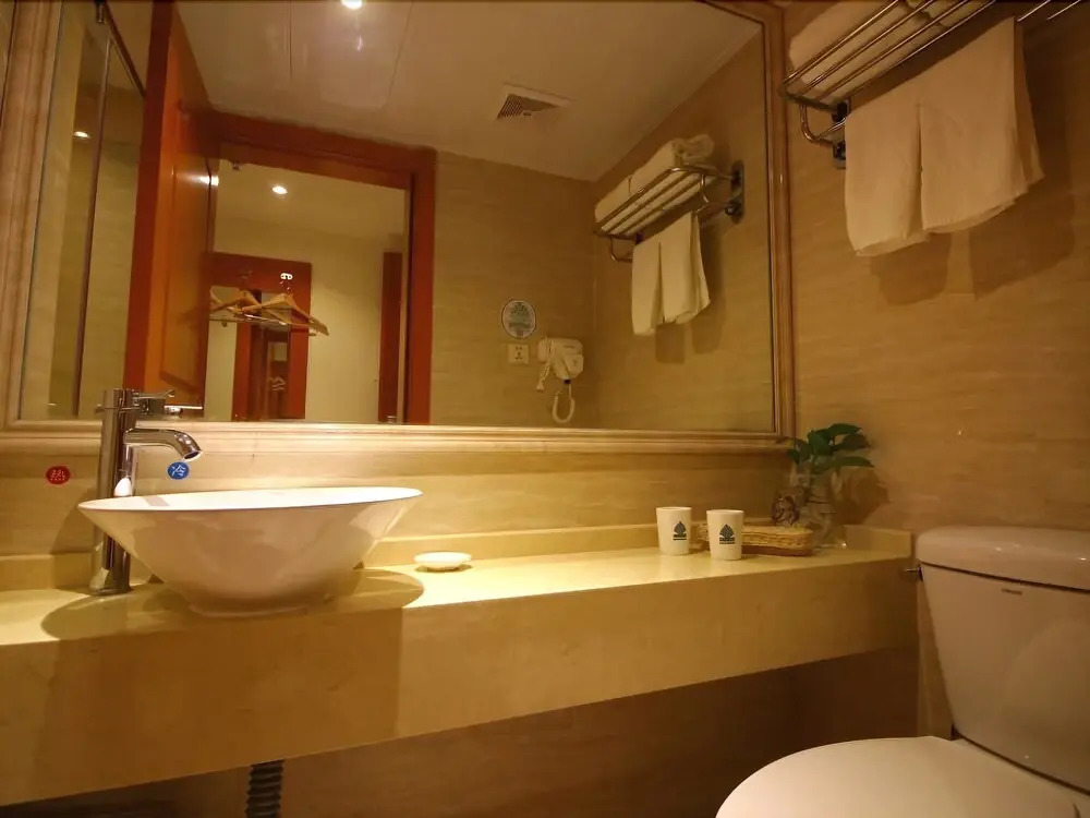 GreenTree Alliance Zhuhai Jidajiuzhou Port Hotel