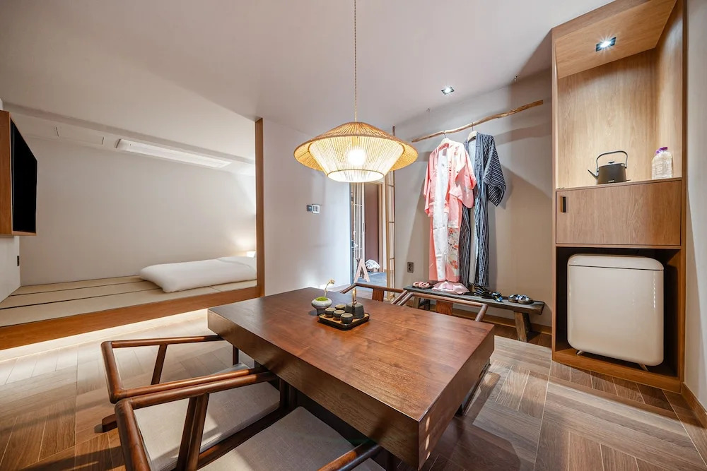 Mandeok Denbasta Ryokan