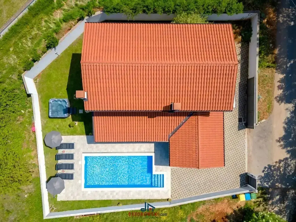 Blaise Comfortable Holiday Residence