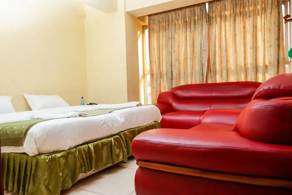 Nelis Park Hotel