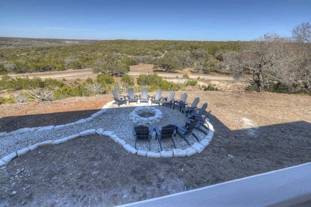 Hilltop Lux Haus With Infinitypool-hottub-pooltable