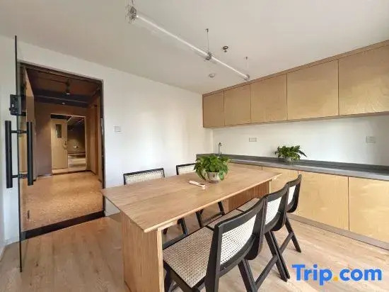 Shangshe Youth Apartment (Tianjin Binhai New Area Wuyue Plaza Store)