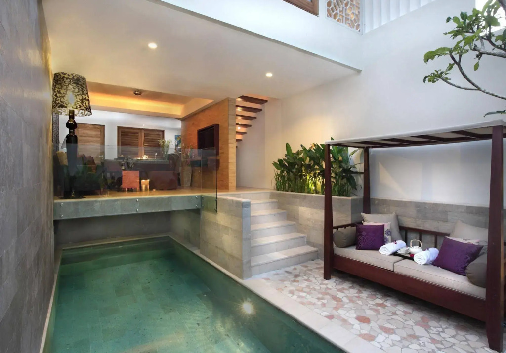 Villa Kayu Raja