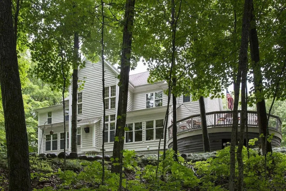Hidden Serenity Bed and Breakfast