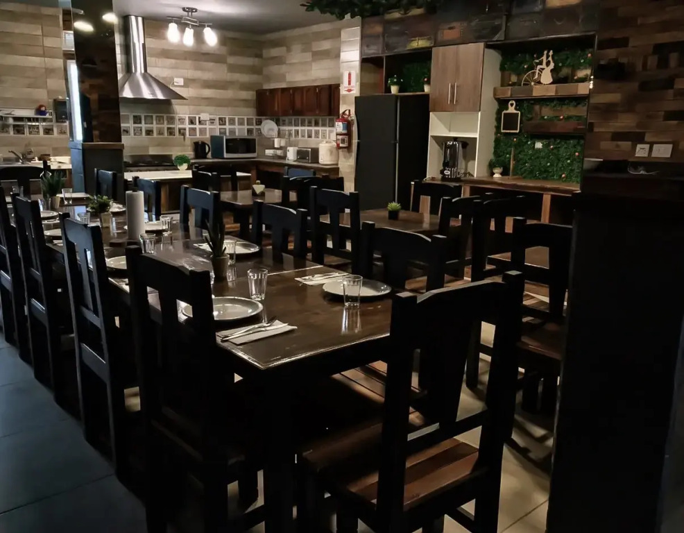 Oshovia Hostel