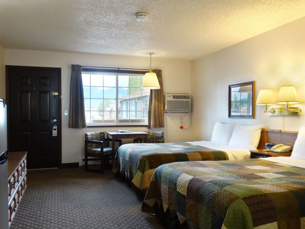 Chalet Motel Whitefish