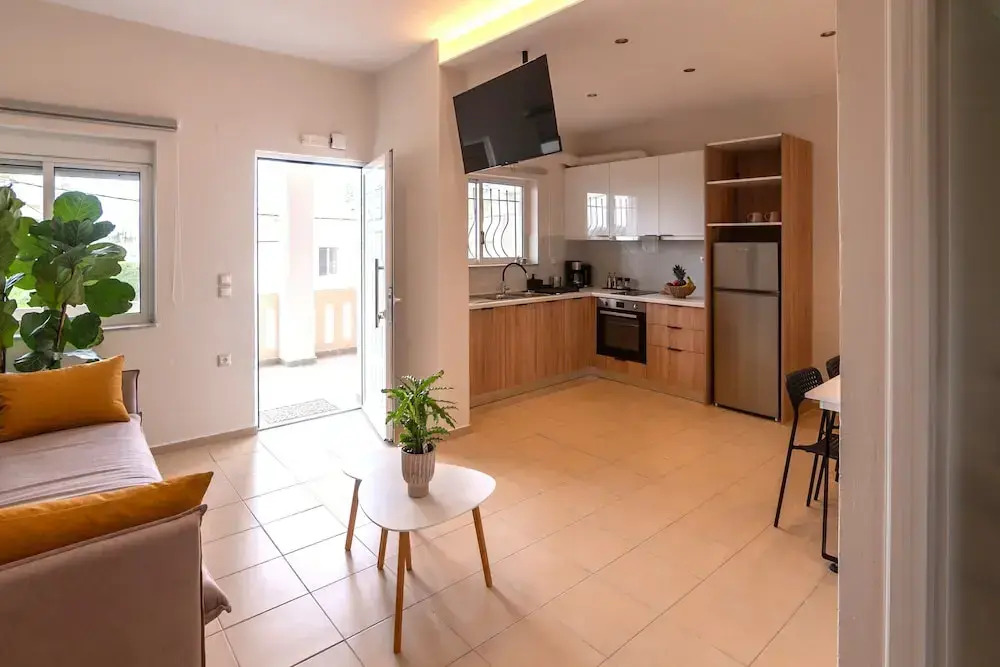Cozy Living Apartments Chania close to the beach