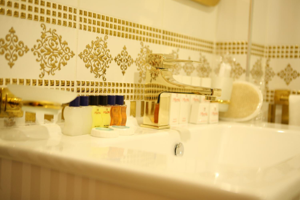 Ahsaray Hotel
