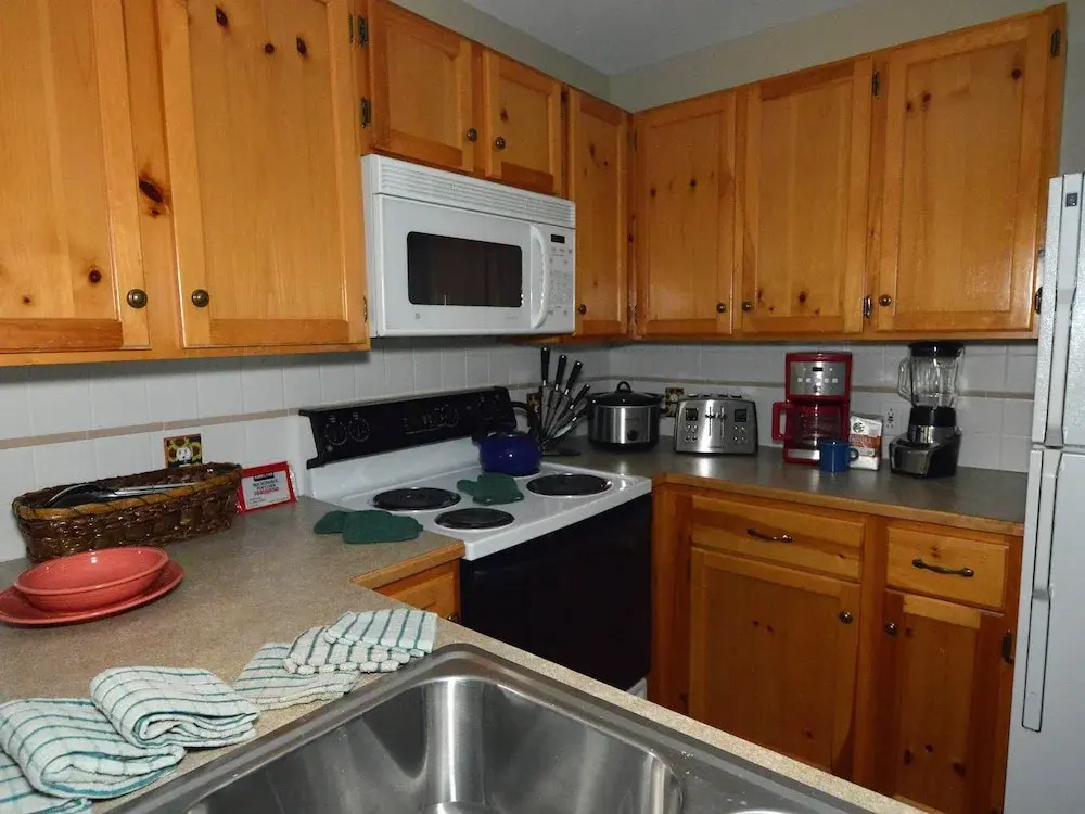 2 Br: Camp 4 # 21