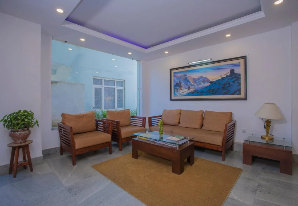 OYO 246 Tensar Hotel