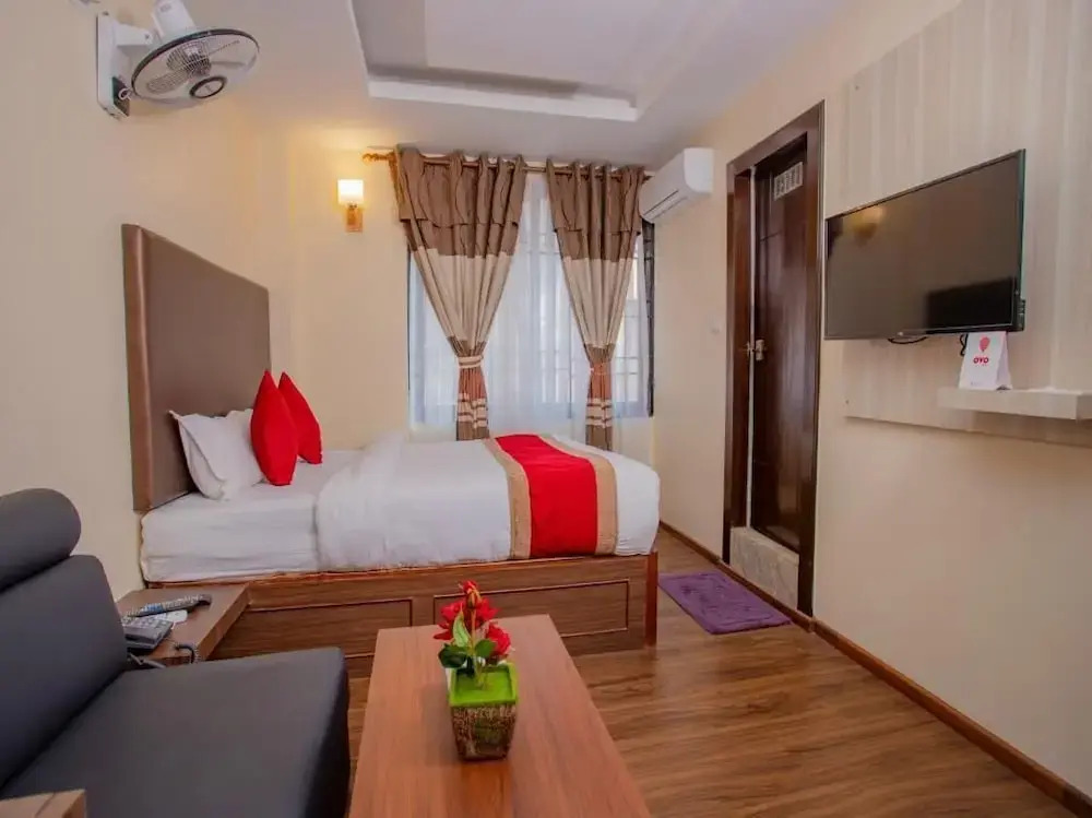 OYO 172 Hotel Deepshree