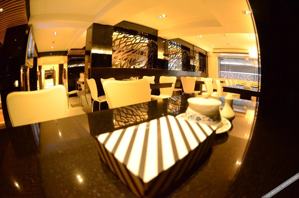 Hotel Vista Express