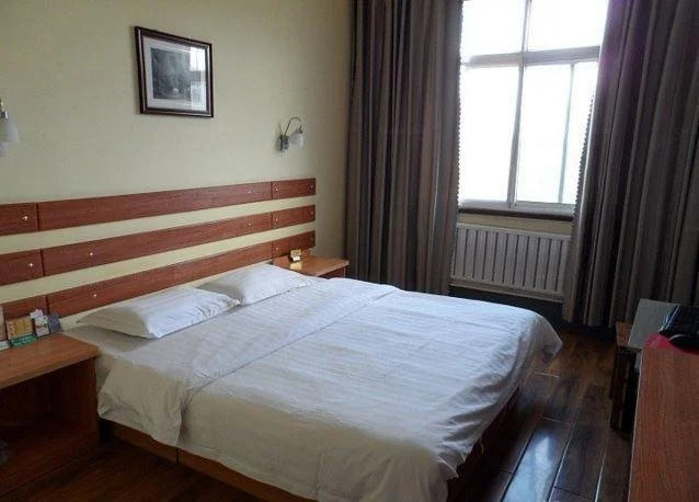 Binzhou Jianing Inn