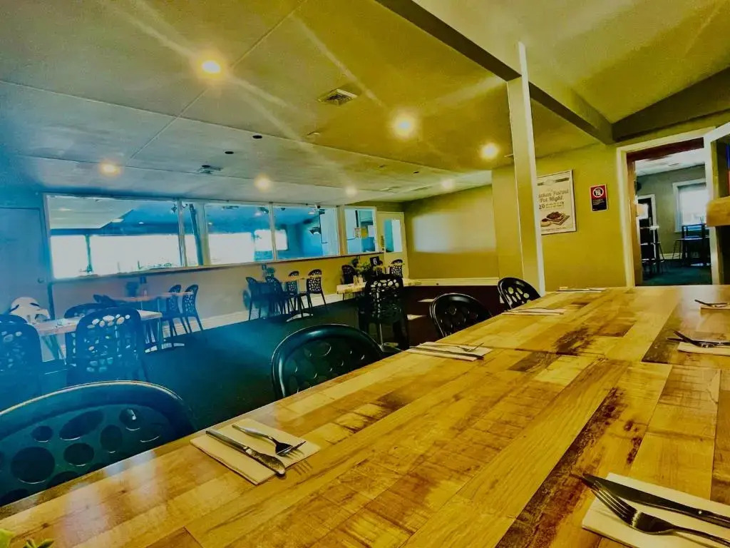 Lake Mulwala Hotel
