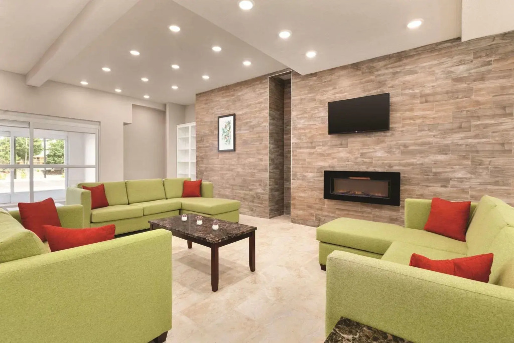 Country Inn & Suites by Radisson, Greensboro, NC