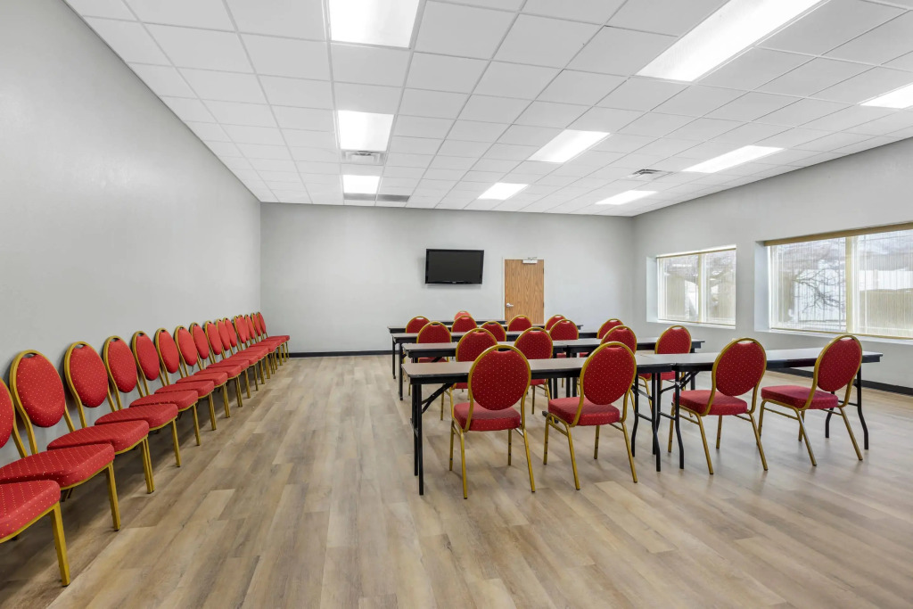 Quality Inn & Suites Monterey I-40