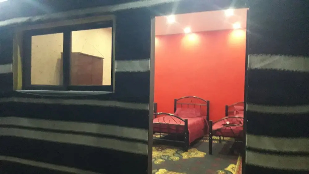 wadirum hostel