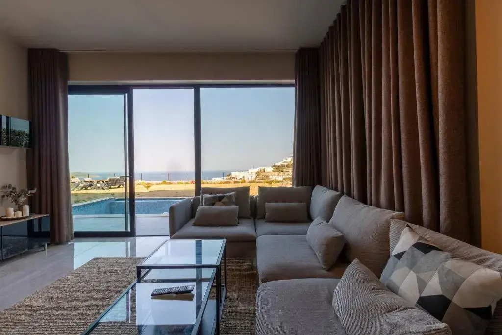 3 Bedroom Villa With Great View Close to Yalikavak Marina 3