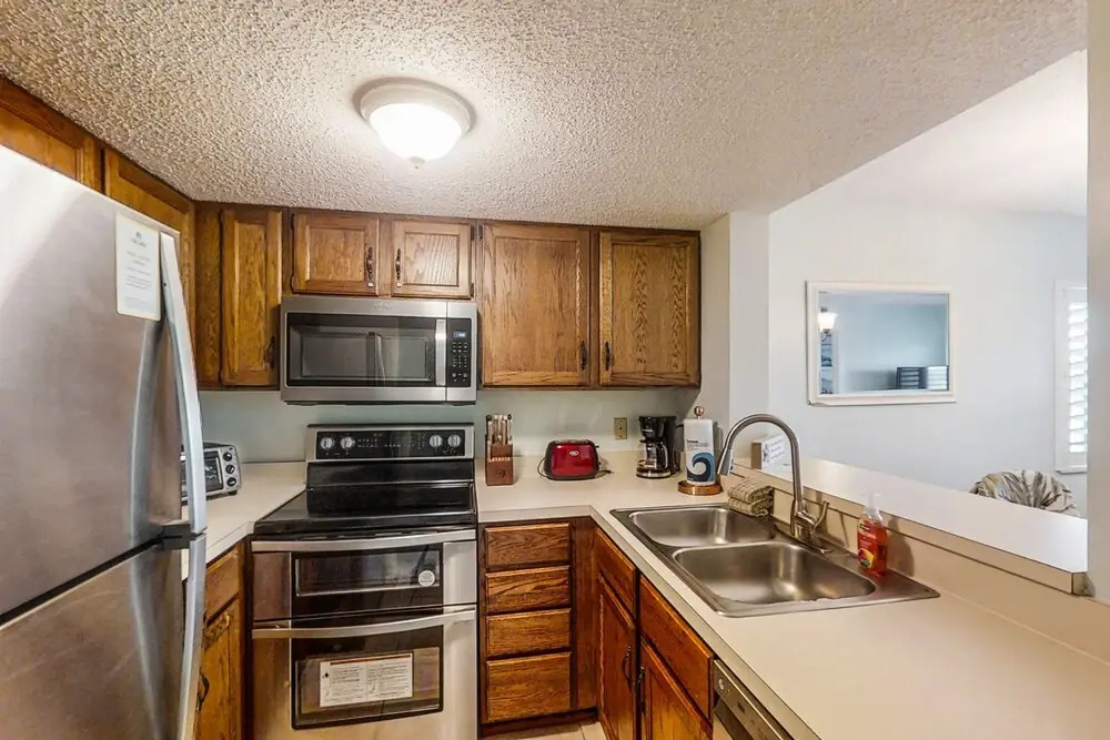 3rd-floor Condo W/fountain Views, Private Balcony & W/d, On-site Pool & hot Tubs