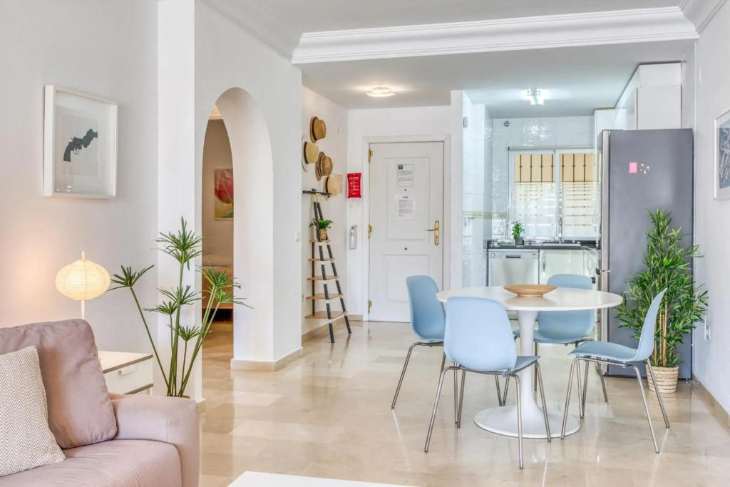 Marvellous Apartment with Great Terrace (PA 1-6)