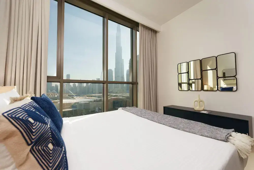 Maison Privee - Luxury Apt with Burj Khalifa Vw & Direct Mall Access